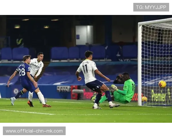 热刺追逐德甲爆速边锋，安吉要求立即补强两条边路