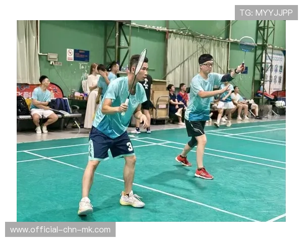 羽毛球吊球与突击衔接训练：提升比赛水平的关键技术