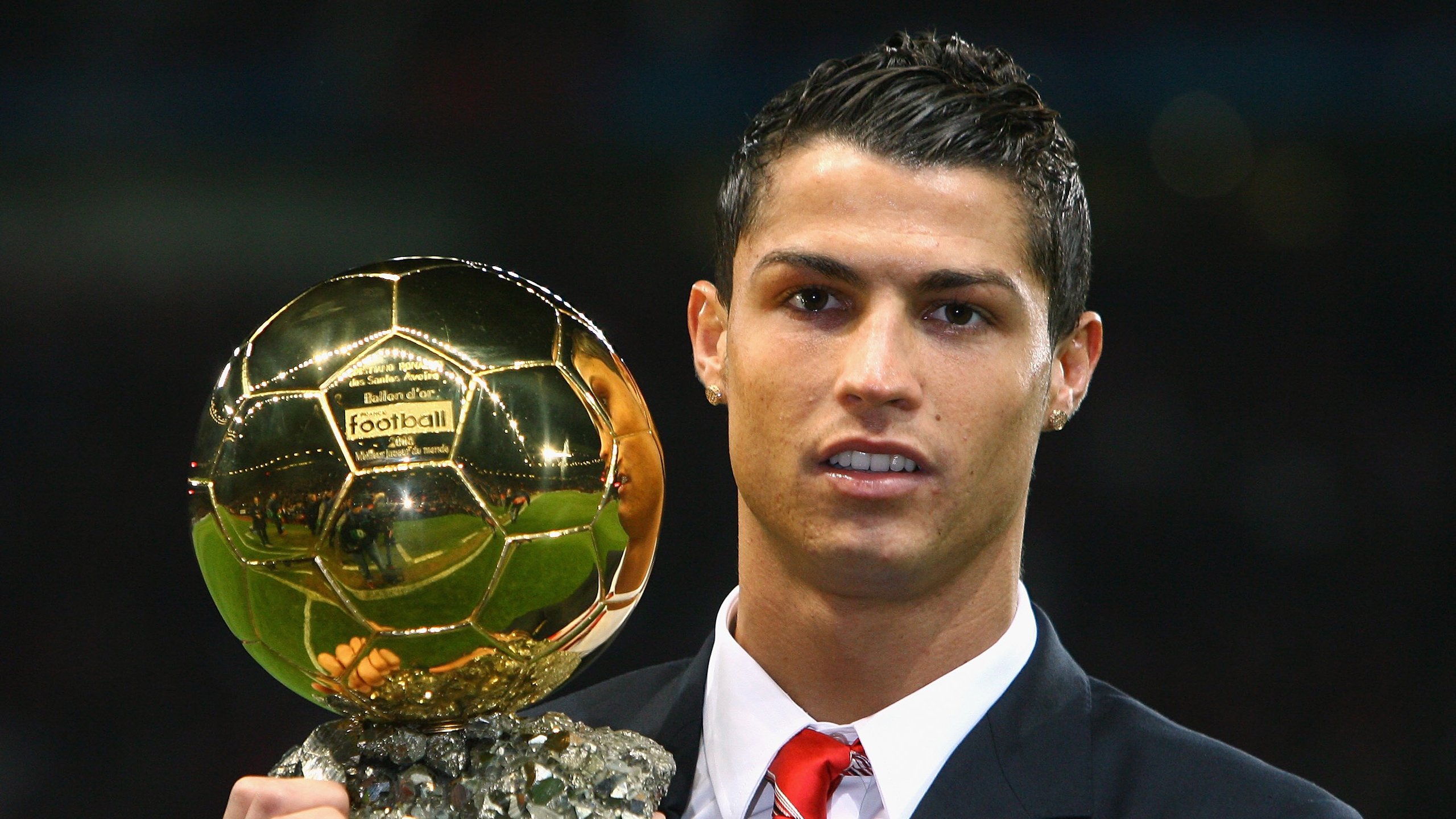 德甲精彩瞬间：攻守变化快，场面震撼！，德甲打法